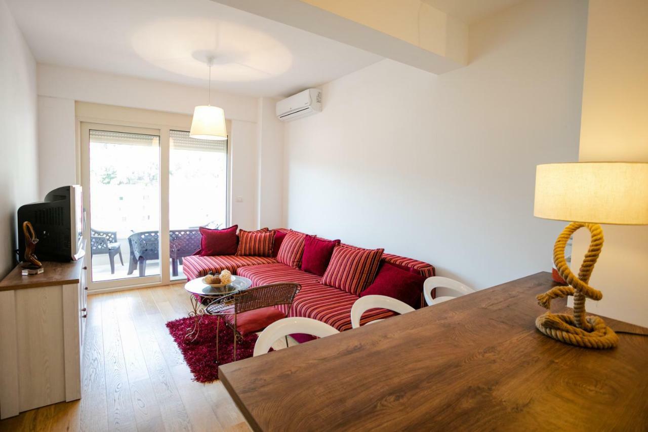 Apartment With Sea View 拉法洛维奇 外观 照片