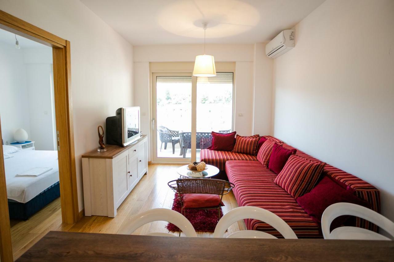 Apartment With Sea View 拉法洛维奇 外观 照片